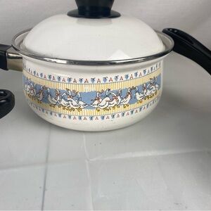VTG Heartland enamel pots with a goose pattern 5 pce set grandma core farmhouse